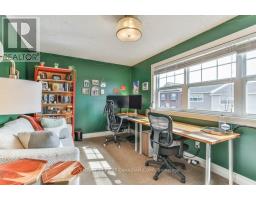 10 - 1850 BEAVERBROOK AVENUE - 26