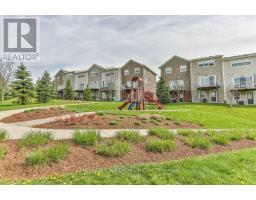 10 - 1850 BEAVERBROOK AVENUE - 34