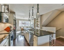 10 - 1850 BEAVERBROOK AVENUE - 7