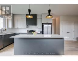 42 ALEXANDER CIRCLE - 17