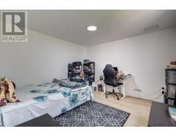 42 ALEXANDER CIRCLE - 34