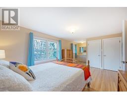 6 ROSEL CRESCENT - 24