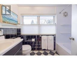 6 ROSEL CRESCENT - 32