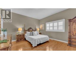 153 - 2025 MEADOWGATE BOULEVARD - 15