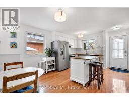 34 TAYLOR CRESCENT - 14