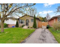 34 TAYLOR CRESCENT - 2