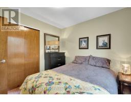 34 TAYLOR CRESCENT - 26