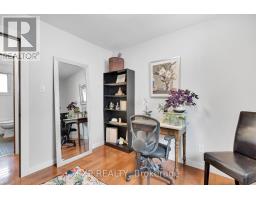 34 TAYLOR CRESCENT - 28