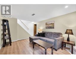34 TAYLOR CRESCENT - 34