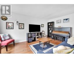34 TAYLOR CRESCENT - 6