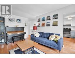 34 TAYLOR CRESCENT - 8
