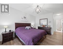 31 VIOLET COURT - 16