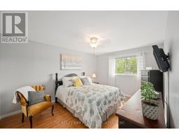 142 PORTSMOUTH CRESCENT E - 13
