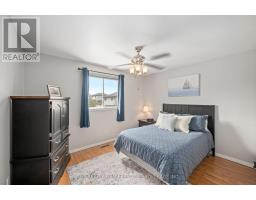 142 PORTSMOUTH CRESCENT E - 16