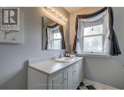 835 DUFFERIN AVENUE - 45