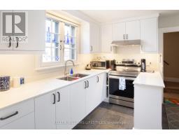 117 ELMWOOD AVENUE E - 13