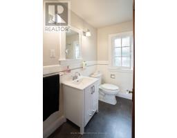 117 ELMWOOD AVENUE E - 21