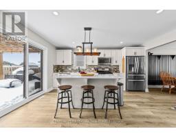 181 GILMOUR DRIVE - 12