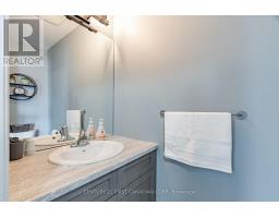 181 GILMOUR DRIVE - 16