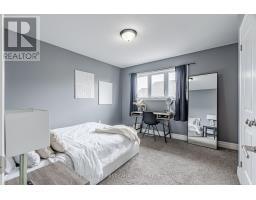 181 GILMOUR DRIVE - 21