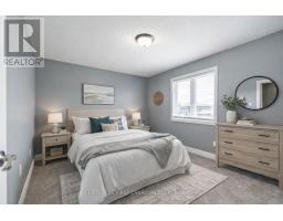 181 GILMOUR DRIVE - 25