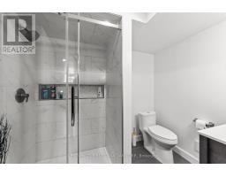181 GILMOUR DRIVE - 35