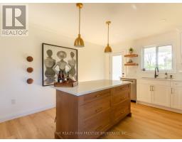 32 BROADWAY AVENUE - 6