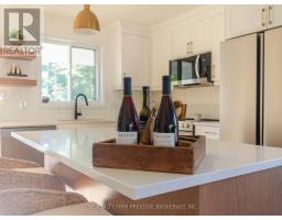 32 BROADWAY AVENUE - 9