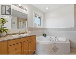 1687 SEYMOUR CRESCENT - 14