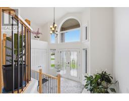 1687 SEYMOUR CRESCENT - 3