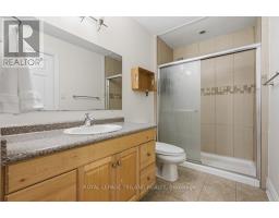 1687 SEYMOUR CRESCENT - 30