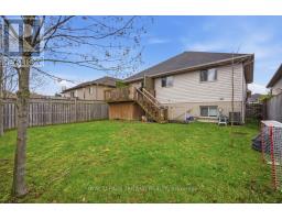 1687 SEYMOUR CRESCENT - 45