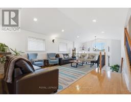 1687 SEYMOUR CRESCENT - 7