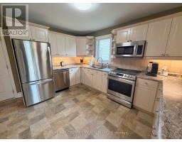 18 REDTAIL COURT - 17