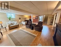 18 REDTAIL COURT - 32