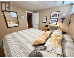 18 REDTAIL COURT - 35