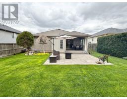 18 REDTAIL COURT - 44