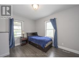 20 COVENTRY AVENUE - 17