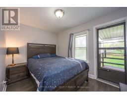 20 COVENTRY AVENUE - 19