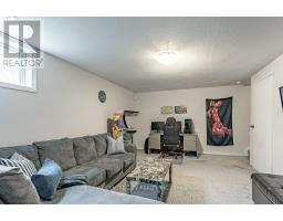 19 - 490 THIRD STREET - 16