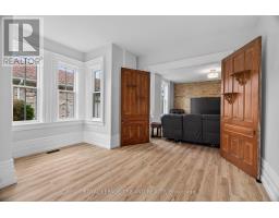 492 VICTORIA STREET - 16