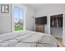 492 VICTORIA STREET - 24