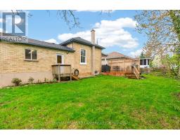 492 VICTORIA STREET - 35