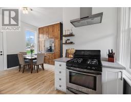 492 VICTORIA STREET - 6
