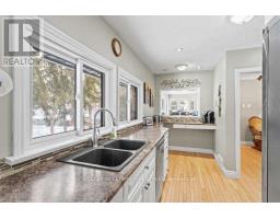 577 WONDERLAND ROAD N - 11