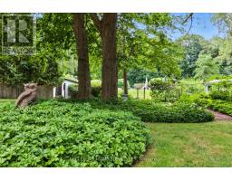 577 WONDERLAND ROAD N - 44