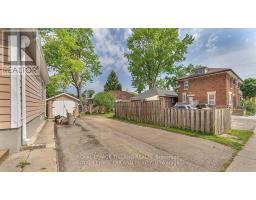 769 QUEBEC STREET - 37