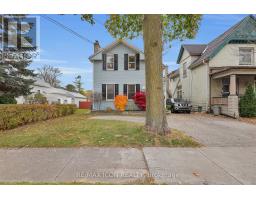 905 DUFFERIN AVENUE - 2