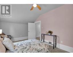 905 DUFFERIN AVENUE - 24