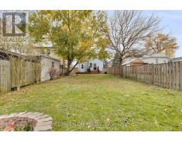 905 DUFFERIN AVENUE - 34